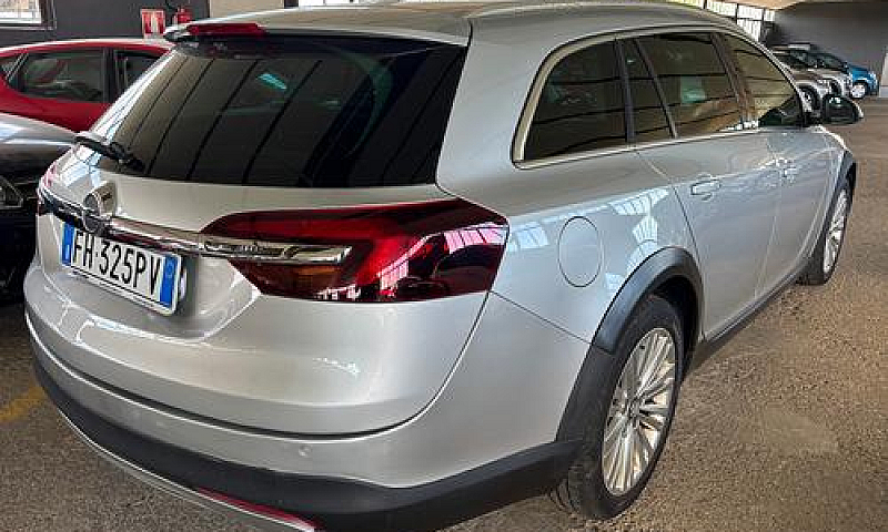 Opel Insignia 1.6 Cd...