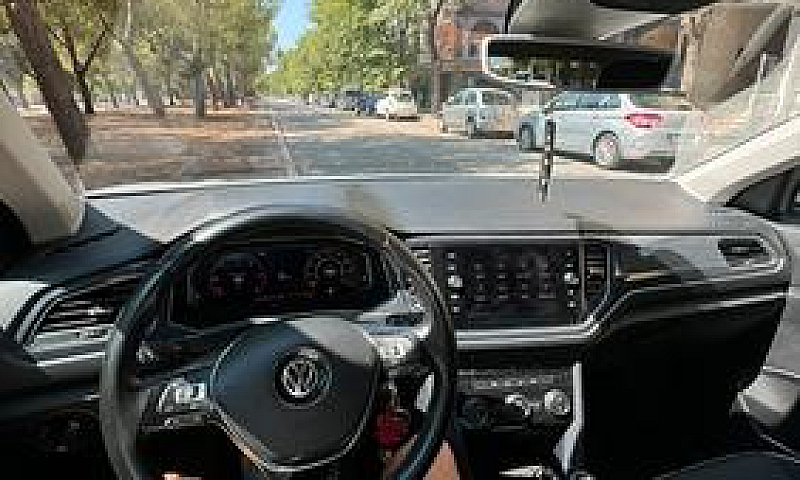 Volkswagen T-Roc...