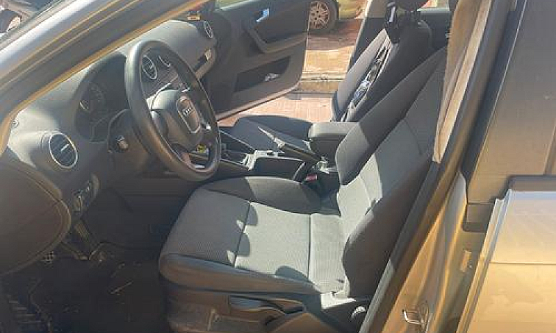 Audi A3 1.6 Benzina...