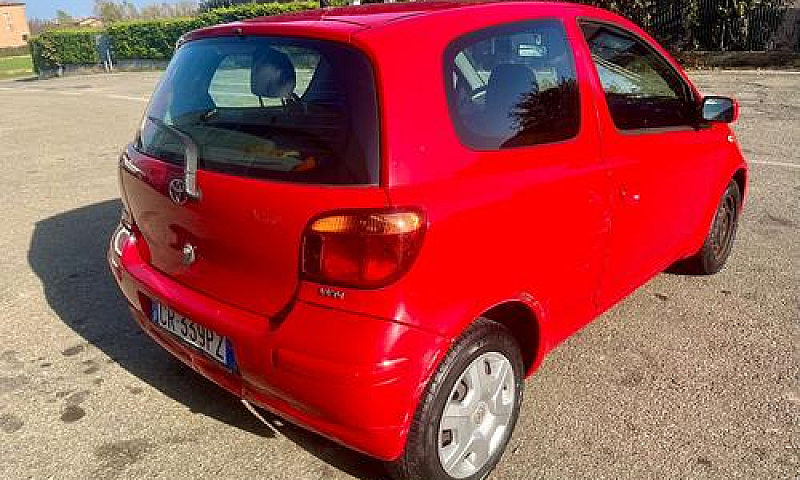 Toyota Yaris 3P. 1.0...