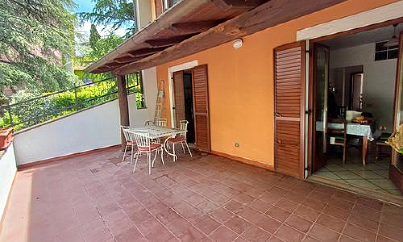 Appartamento Con Spl...