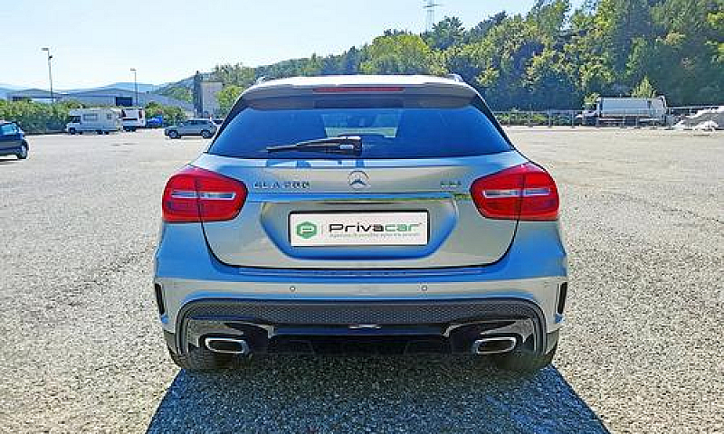 Mercedes Gla 200 Cdi...