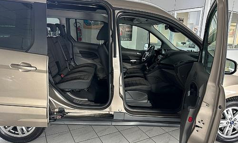 Ford Tourneo Connect...