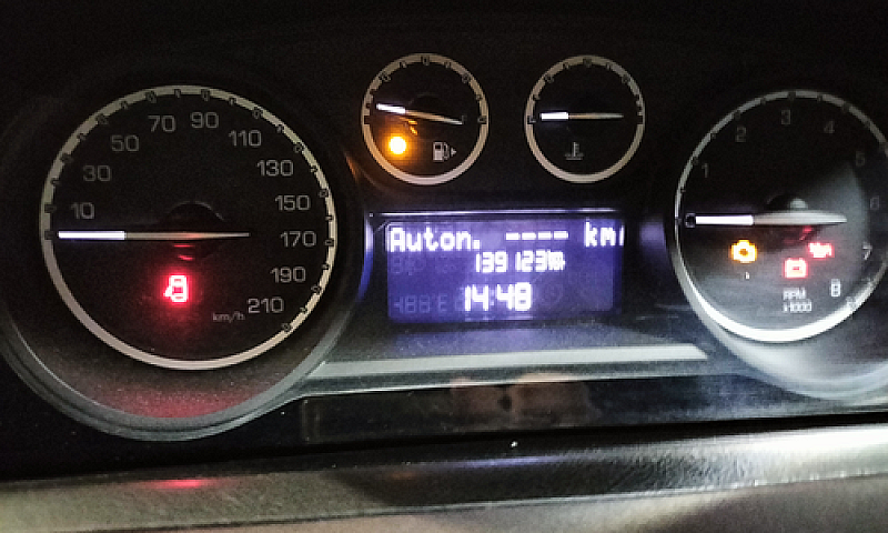 Lancia Ypsilon...