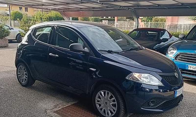 Lancia Ypsilon Gpl E...