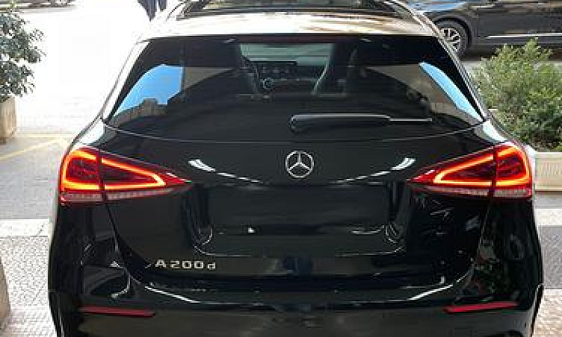 Mercedes-Benz A 200 ...
