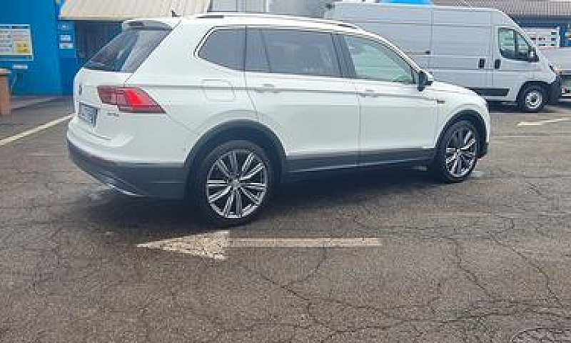 Wolkswagen Tiguan Al...