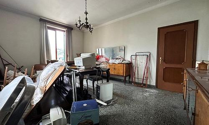 5 Locali A La Spezia...