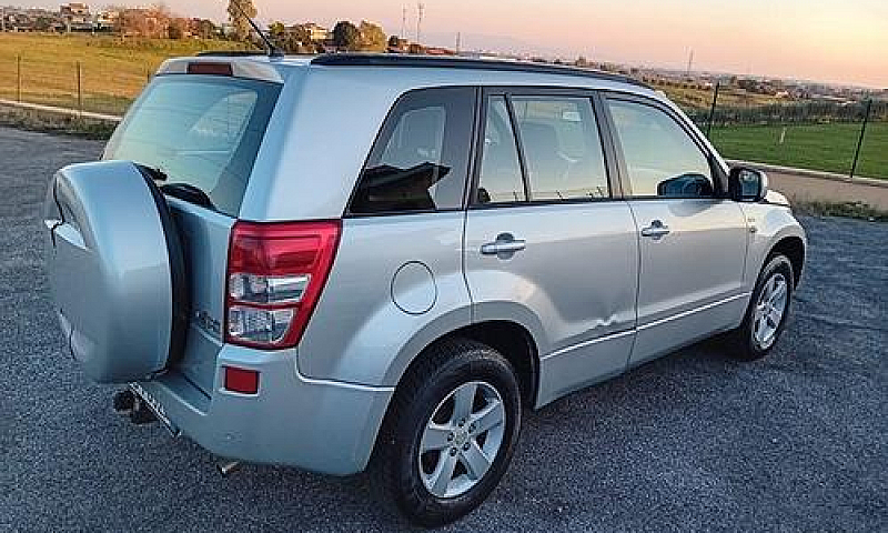 Suzuki Grand Vitara ...