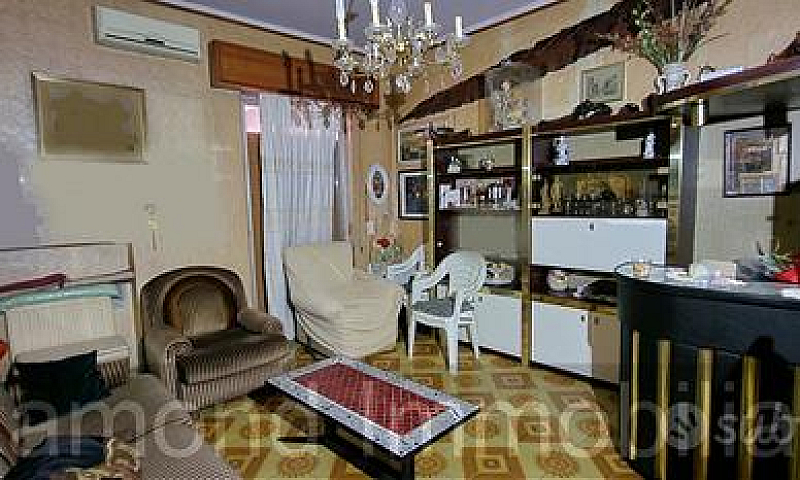 Casa Singola Con Gia...