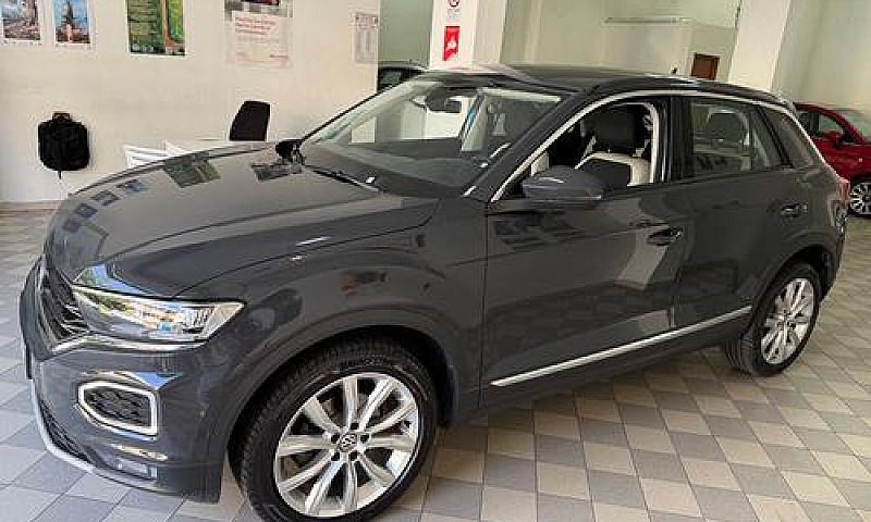 Volkswagen T-Roc 1.6...