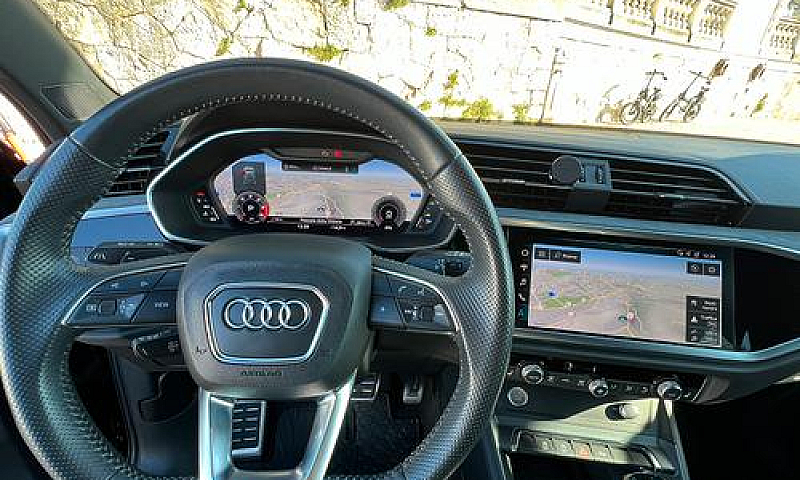 Audi Q3 35Tdi S-Line...