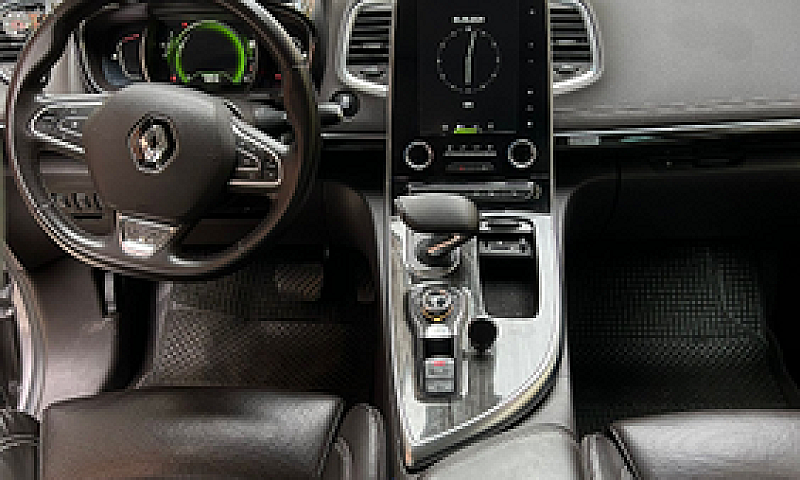 Renault Espace Initi...