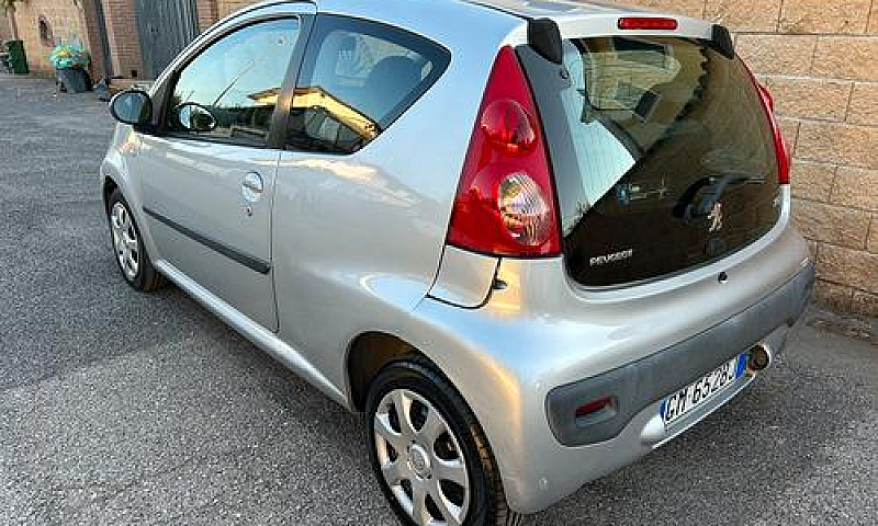 Peugeot 107 1.0 Benz...