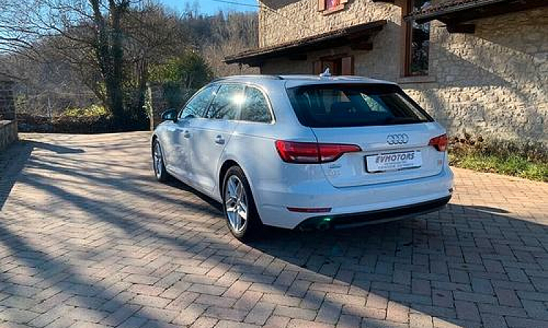 Audi A4 2.0 Avant Td...