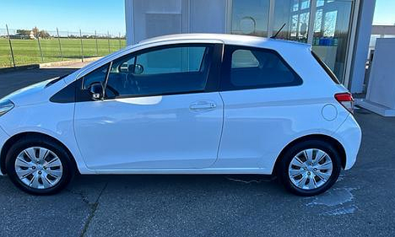Toyota Yaris 1.0 3 P...
