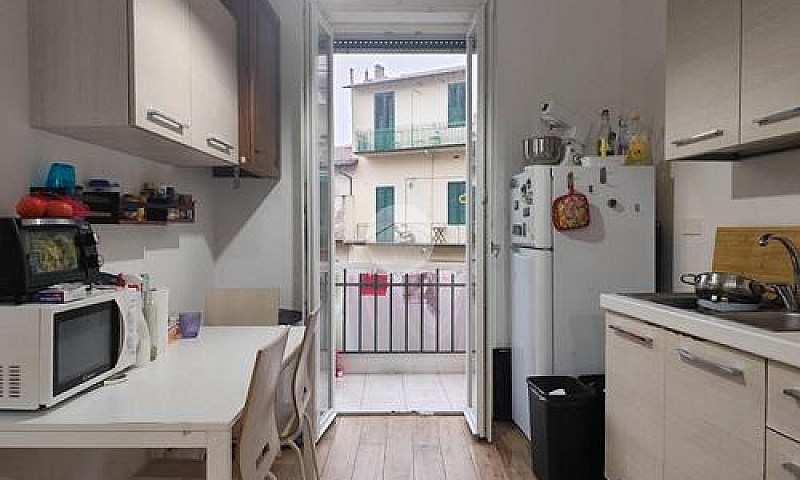 3 Locali A Firenze...
