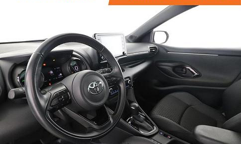 Toyota Yaris Uu62090...
