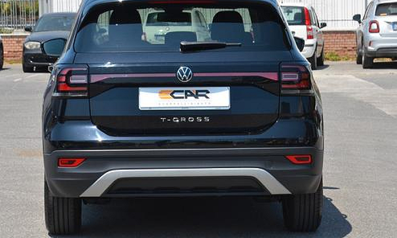 Volkswagen T-Cross 1...