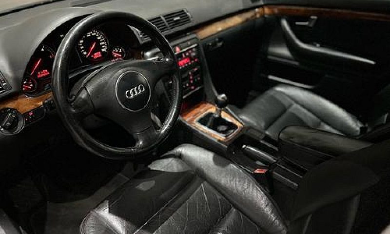 Audi A4 Cat Avant 1....