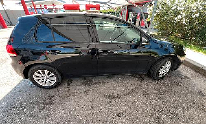 Volkswagen Golf Seri...