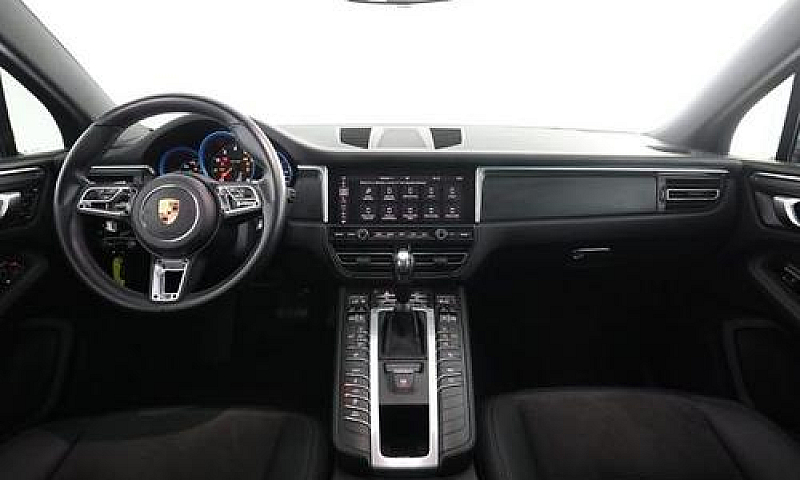 Porsche Macan Macan...