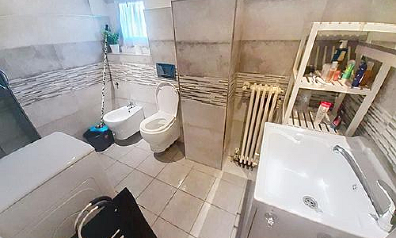 Bilocale Amobigliato...