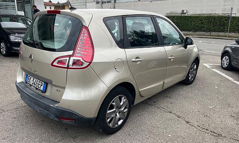 Renault Scenic/1.6Hd...