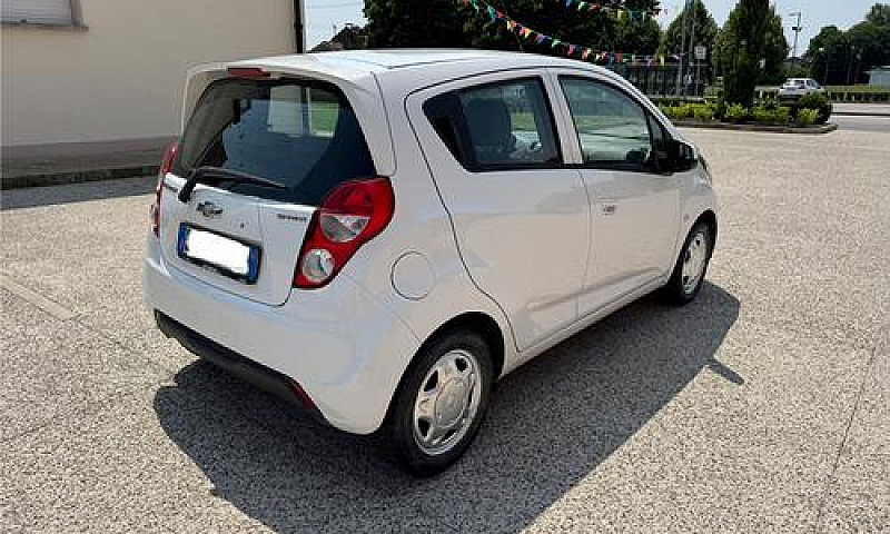 Chevrolet Spark 1.0 ...