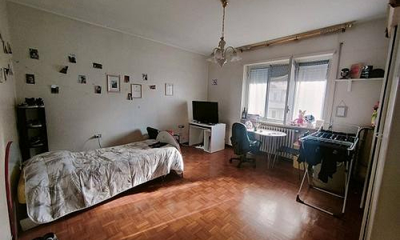 Appartamento In Zona...