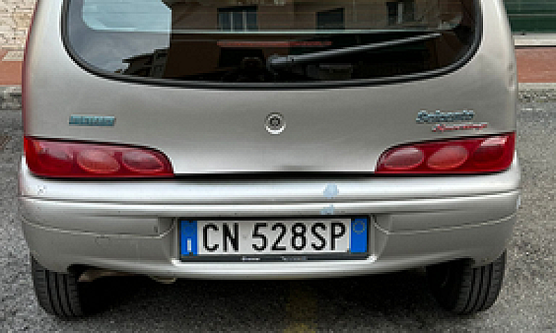 Fiat 600 Anno 2004...