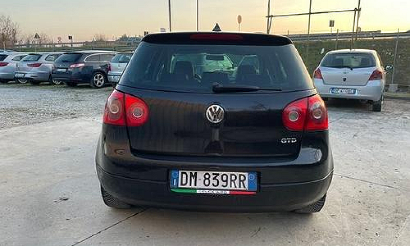Volkswagen Golf 2.0 ...