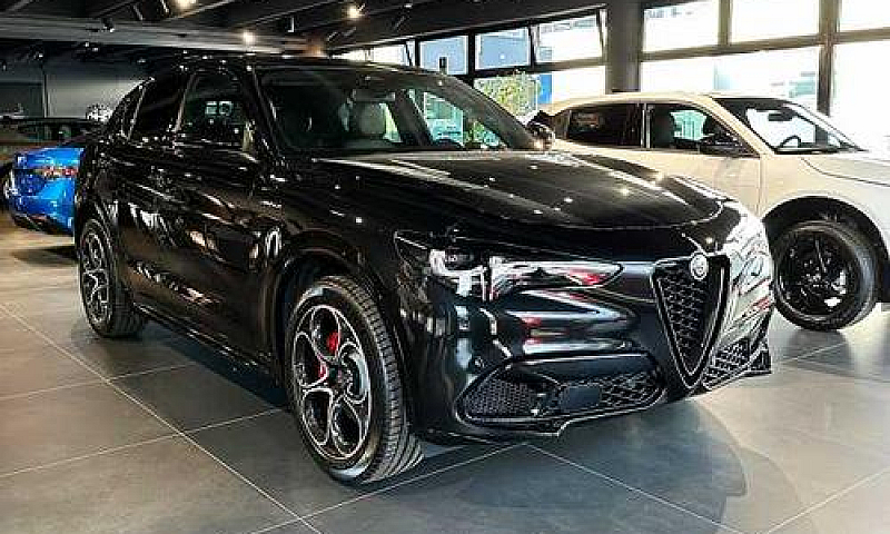 Alfa Romeo Stelvio 2...