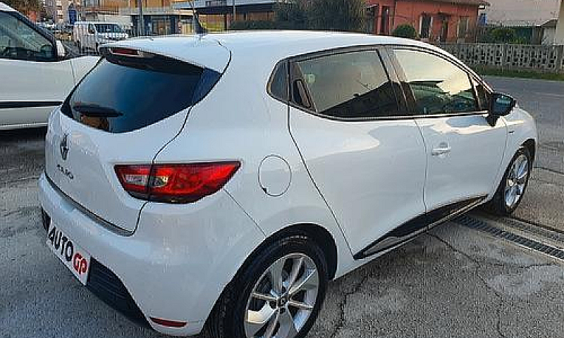 Renault Clio 1.2 Ben...