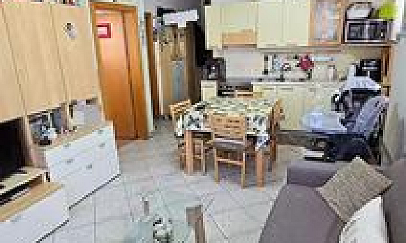 Laives: Bilocale Con...
