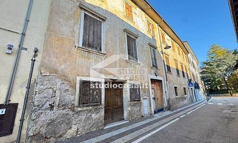Palazzo / Stabile Di...