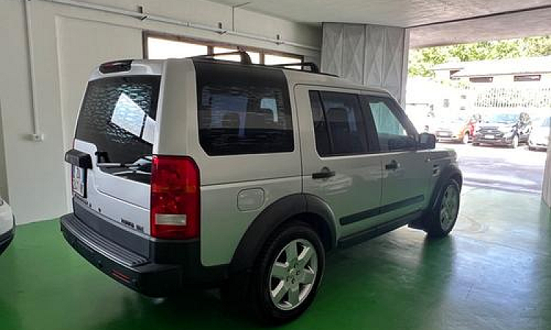 Land Rover Discovery...