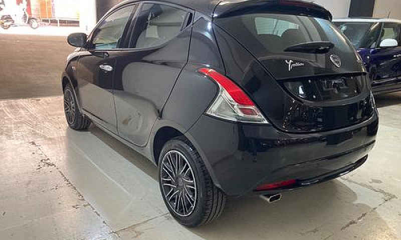 Lancia Ypsilon 1.0 F...