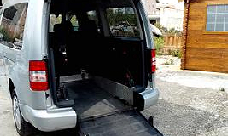 Auto Per Trasporto D...