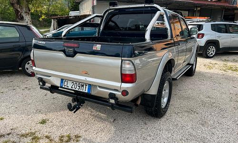 Mitsubishi L200 2.5 ...