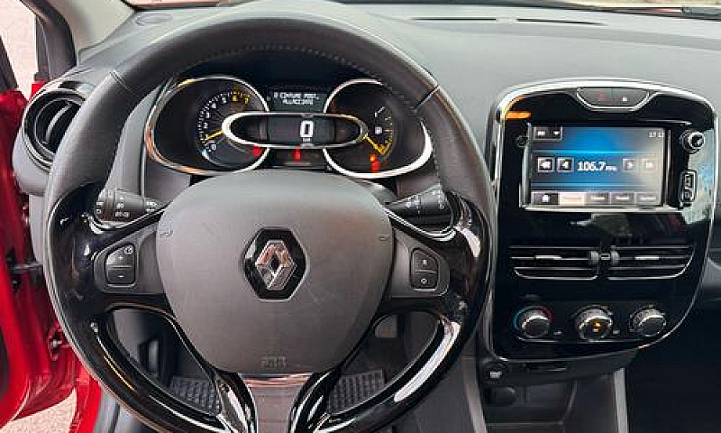 Renault Clio 1.2 75C...