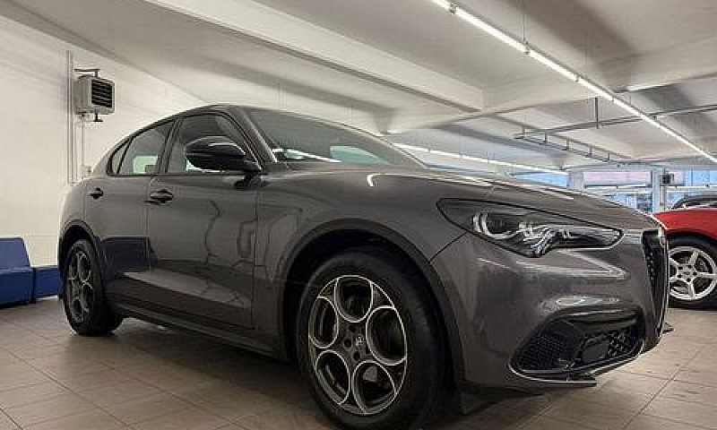 Alfa Romeo Stelvio 2...
