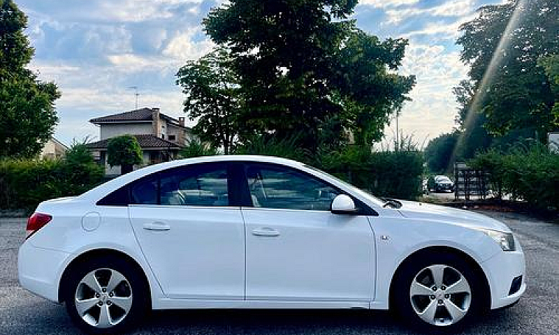Chevrolet Cruze 2.0 ...