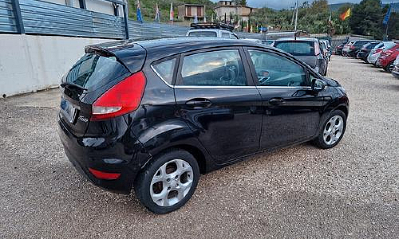 Ford Fiesta Fiesta 1...