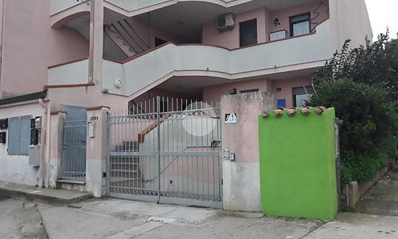 3 Locali A Sassari...