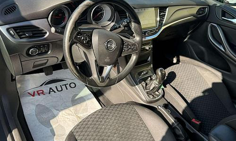 Opel Astra Sports To...