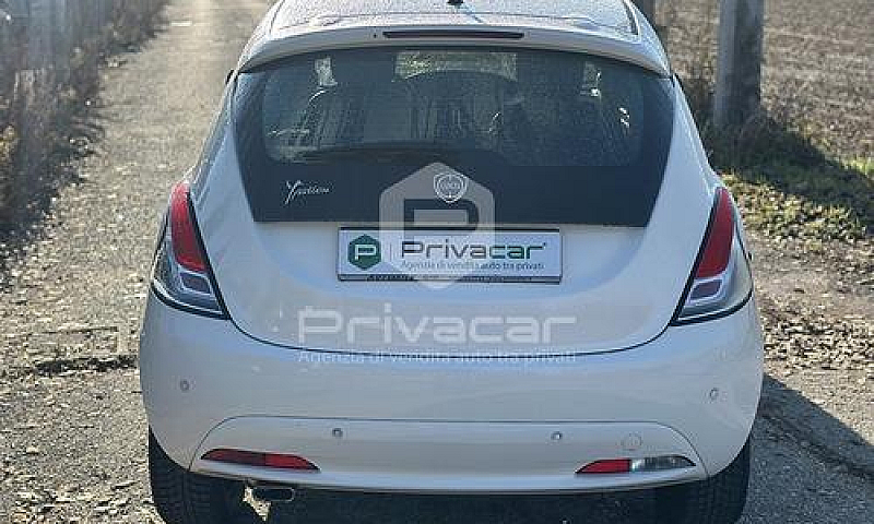 Lancia Ypsilon 1.2 6...