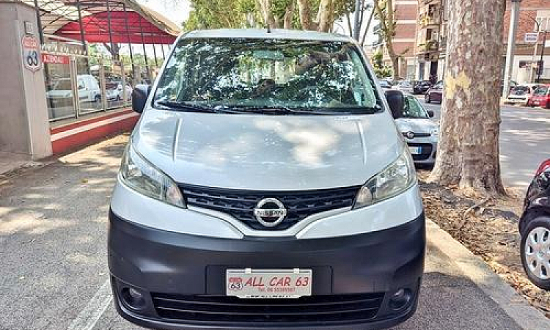 Nissan Evalia Nv 200...