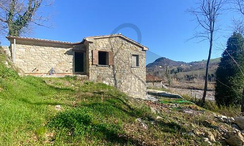 Casale A San Leo...