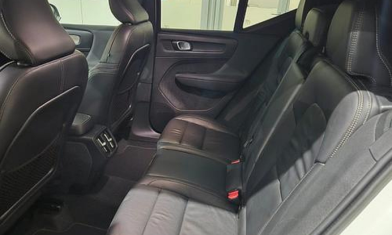 Volvo Xc40 B4 Awd Ge...